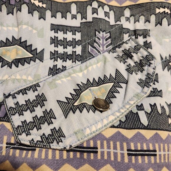 Woolrich Utility Jacket in Gray and Cream Pattern - Picture 12 of 16